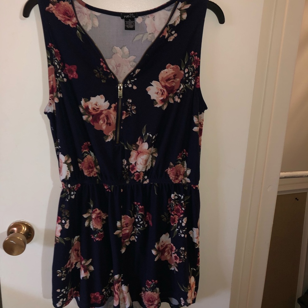 Romper - Picture 2 of 2